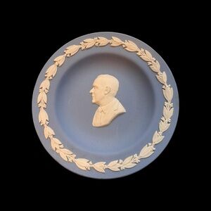 Wedgwood Blue Jasperware Pin Dish Robert Henderson Silhouette 4.5" England